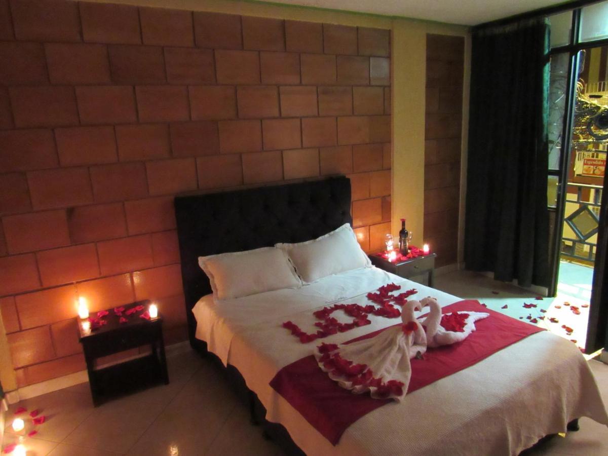 Hotel Ciudad Dulce Моникира Екстериор снимка