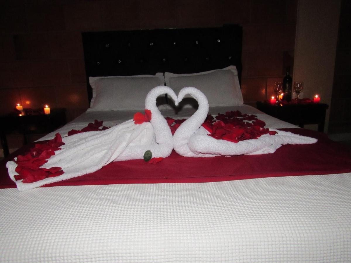 Hotel Ciudad Dulce Моникира Екстериор снимка