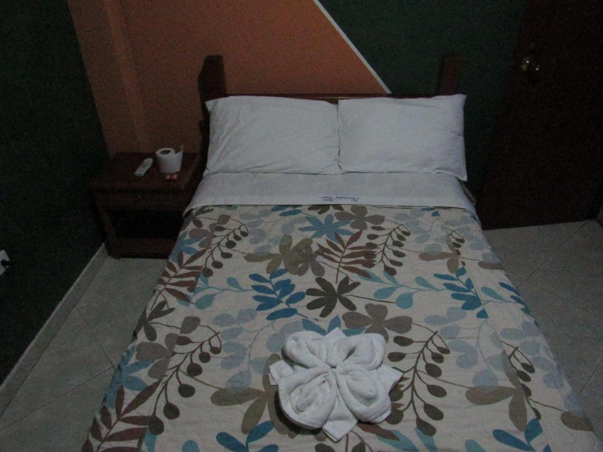Hotel Ciudad Dulce Моникира Екстериор снимка