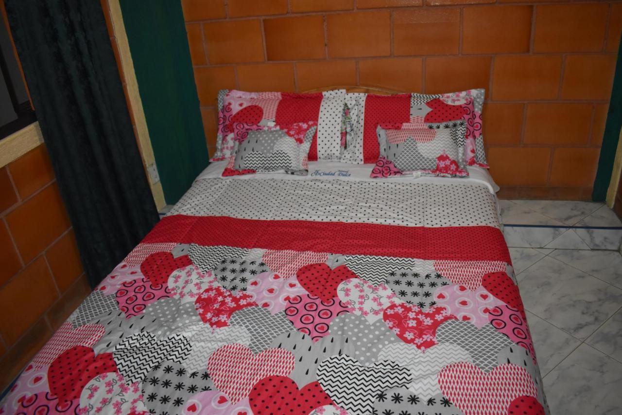 Hotel Ciudad Dulce Моникира Екстериор снимка