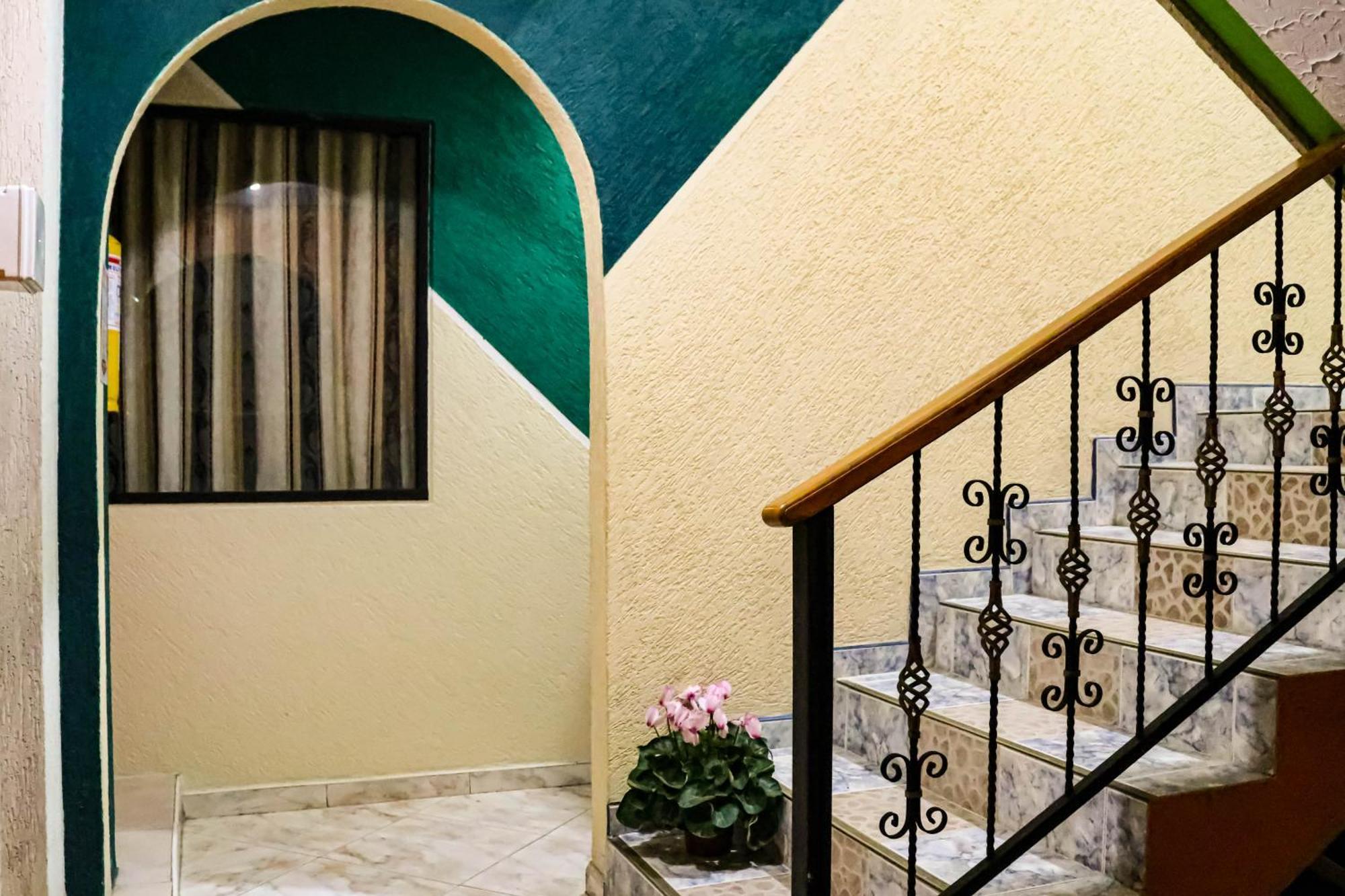 Hotel Ciudad Dulce Моникира Екстериор снимка