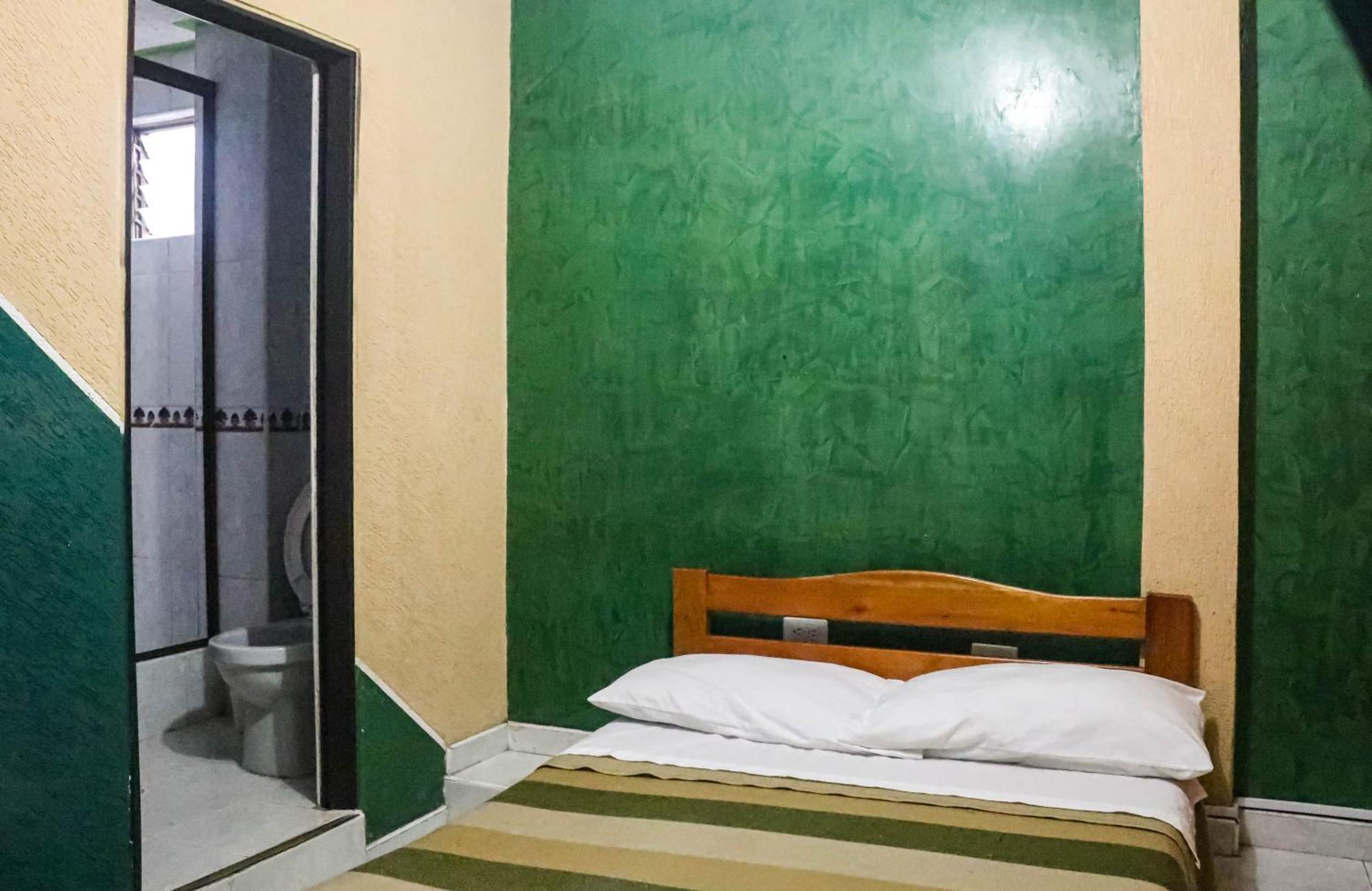 Hotel Ciudad Dulce Моникира Екстериор снимка