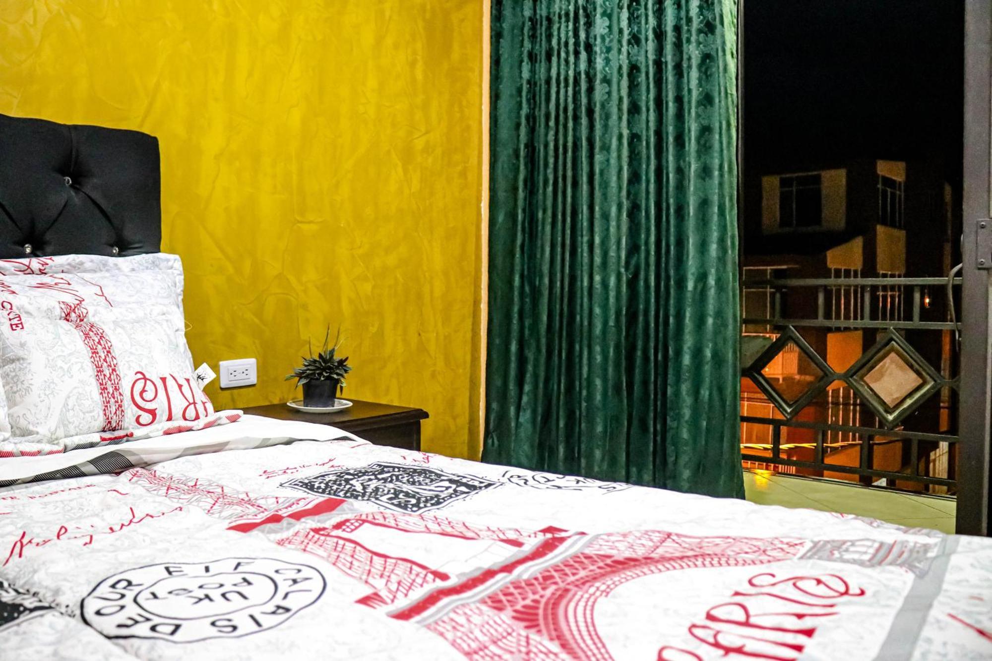 Hotel Ciudad Dulce Моникира Екстериор снимка