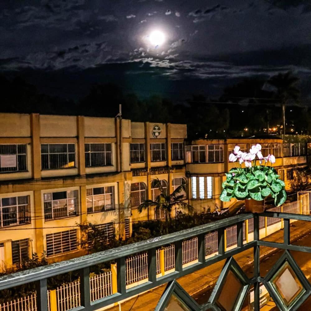 Hotel Ciudad Dulce Моникира Екстериор снимка